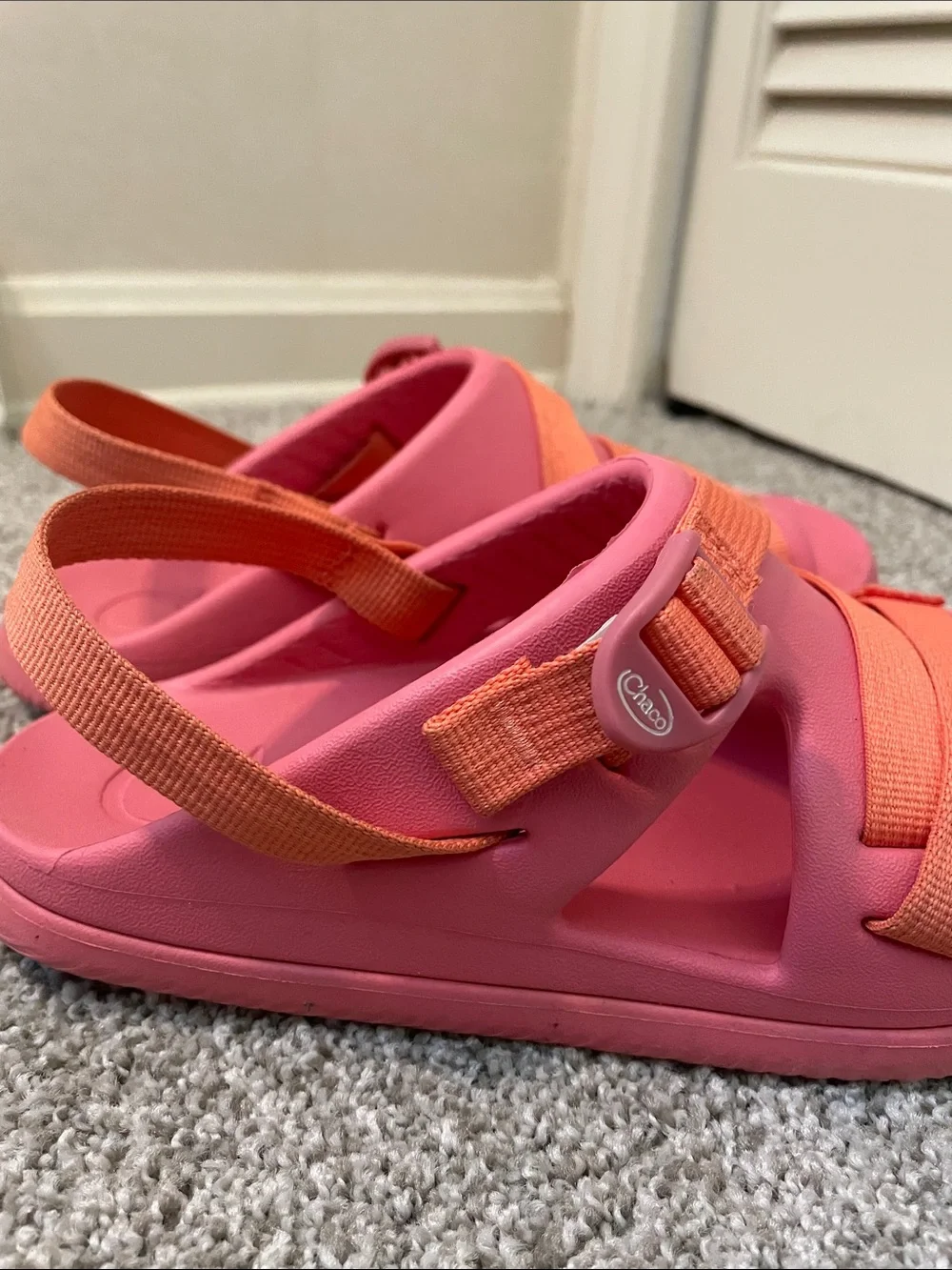 Chaco Kids Chillos Sport Sandals Rose Sz 4 Adjustable strap